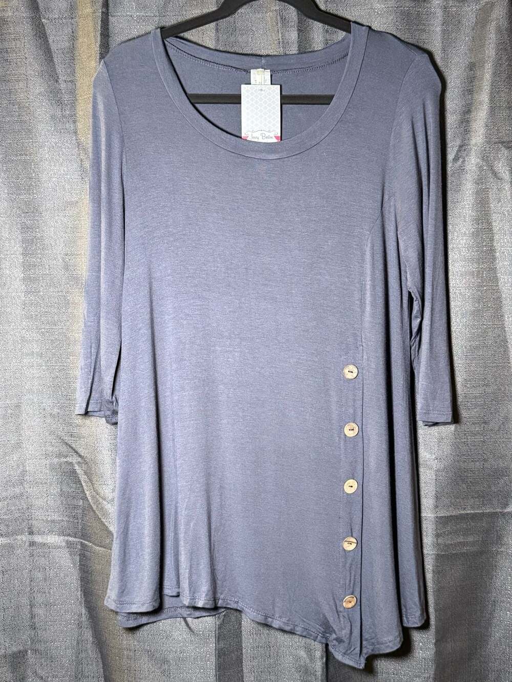 Jenny Boston Boutique Moa Collection Gray 3/4 Sleeve Asymmetric Side Button Top